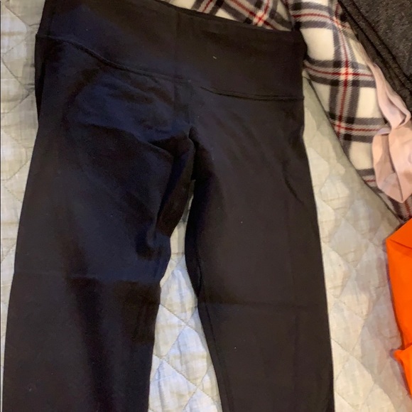 lululemon athletica Pants - Lululemon capri leggings